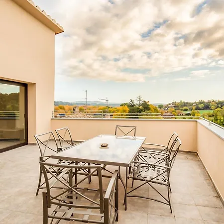 Cintet 3 Con Terraza En Besalú