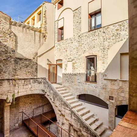 Cintet 3 Con Terraza En Besalú